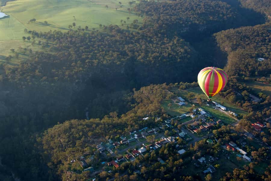 Sydney: Hunter Valley Sunrise Balloon Flight with Transfer - The balloon launch: assist if you want, then watch the world wake up
