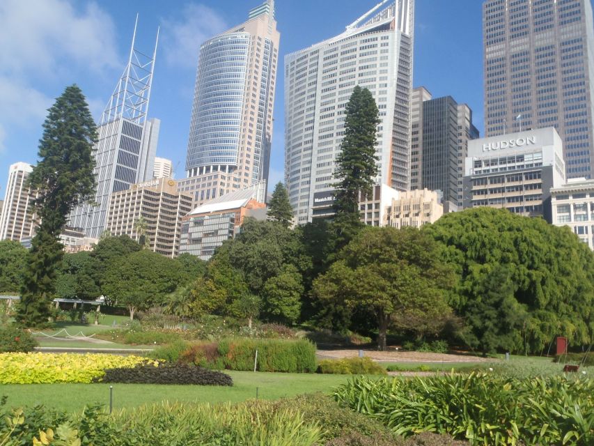Sydney Private & Custom Walking Experience with a Local - The human factor: guides who tailor the day