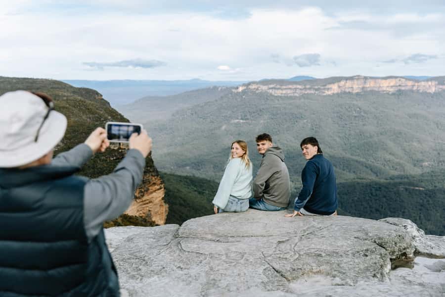 Sydney: Small Group Blue Mountains, Wildlife & Waterfalls - Guided national-park bush walk to waterfalls and lookouts
