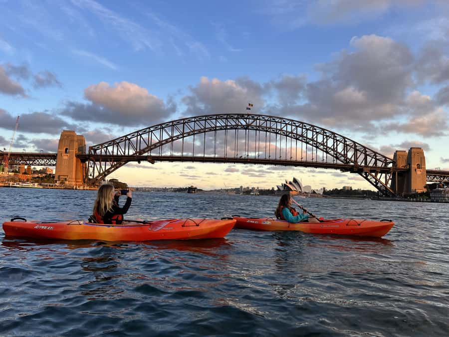 Sydney: Sunset Kayak Tour on Sydney Harbour - Prue’s Beach launch moment, where the tour starts to click