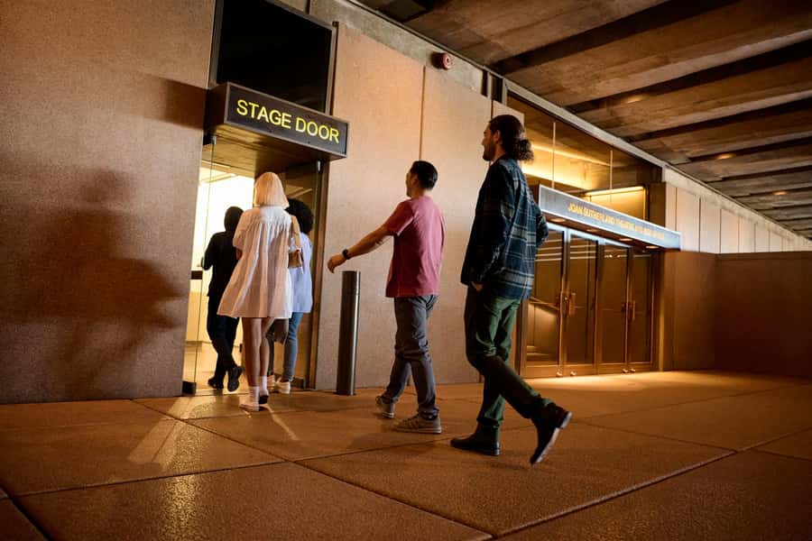 Sydney: Sydney Opera House VIP Backstage Tour and Breakfast - Should you book this VIP backstage tour and breakfast?