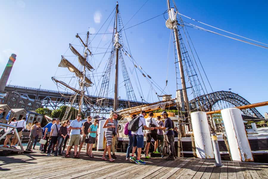 Sydney: Tall Ship Harbour Twilight Dinner Cruise - Southern Swan vs Soren Larsen, Two Very Different Ships