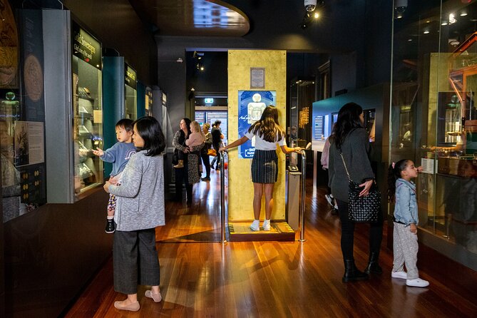 The Perth Mint Gold Tour - The tour’s gold rush story: why 1890s WA still matters