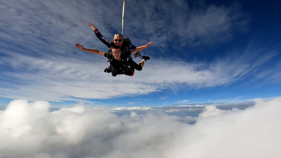 Torquay: Skydive over The Great Ocean Road - opt Melb pickup - After the chute opens: 5 to 7 minutes of calm you will remember