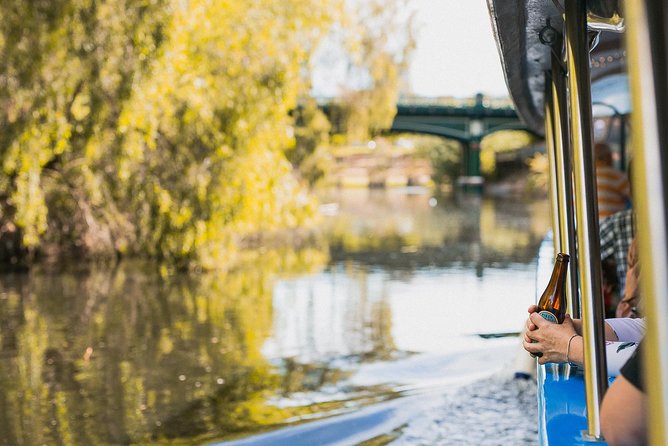 Torrens River Cruise in Adelaide - Lounders Boatshed and the Popeye Connection for Coffee Break Energy