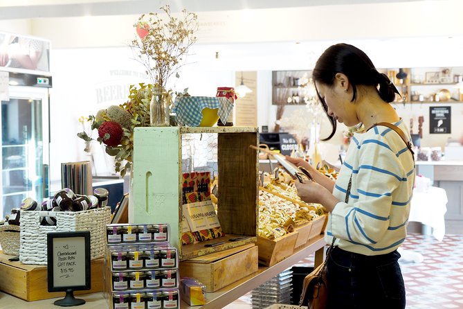 Ultimate Adelaide City and Hahndorf Tour - Crafers, Stirling, Aldgate, Bridgewater: the scenic drive matters