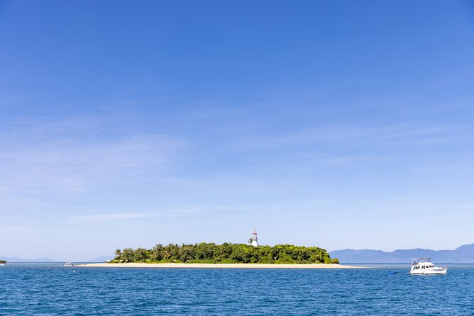 Wavedancer Low Isles Great Barrier Reef Sailing Cruise - Lunch, tea, and onboard comfort: fueling a full 7-hour day