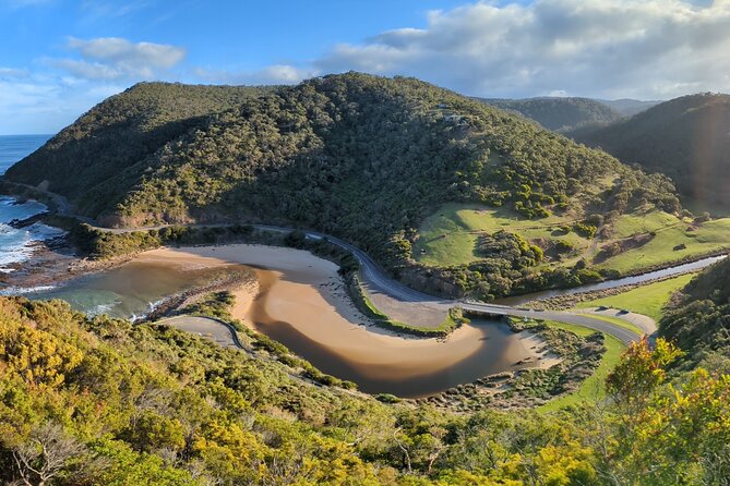 Western Ridge & Valley Floor: 20-Minute Helicopter Flight - Landmarks You’ll See From Above: Seppeltsfield, Jacob’s Creek, Whispering Wall