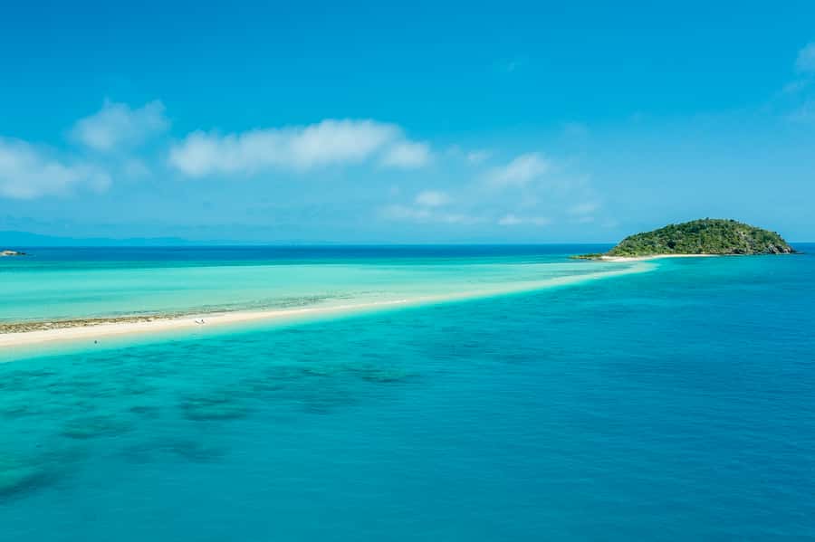 Whitsundays Sailing & Snorkelling Day Tour – All Inclusive - Langford lookout and that short, satisfying island pause