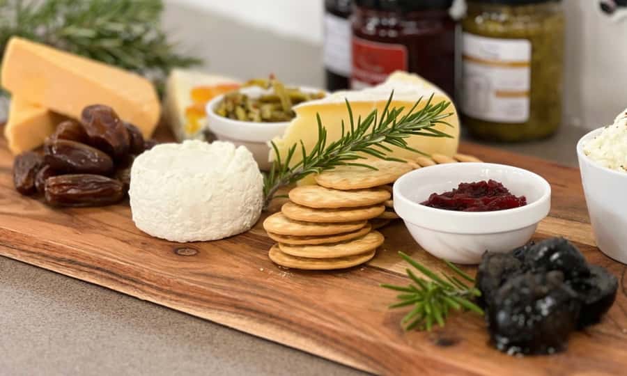 Yarra Valley Full Day Grazing Tour: Gin, Wine, Pizza, Cheese - Coldstream Dairy: The Cheese Stop That Turns Into a Favorite