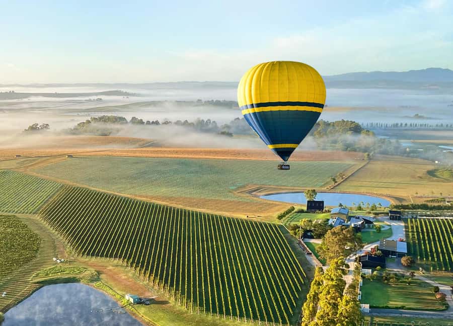 Yarra Valley: Hot Air Balloon with Breakfast & CBD Transfers - Sunrise over the Yarra: what makes this flight special