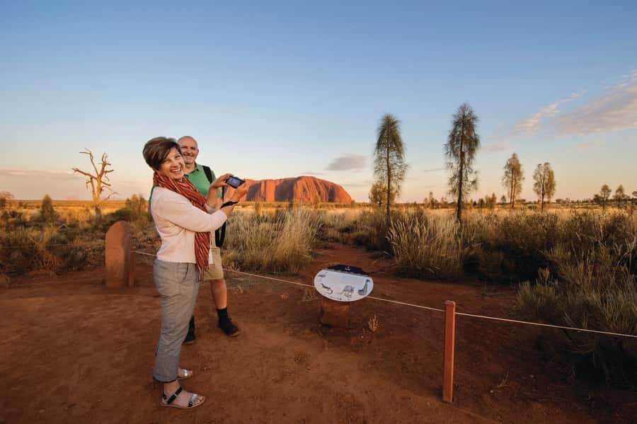 Yulara: Uluru Sunrise and Kata Tjuta Day Trip by Bus - Sunrise in a hurry, in the best possible way